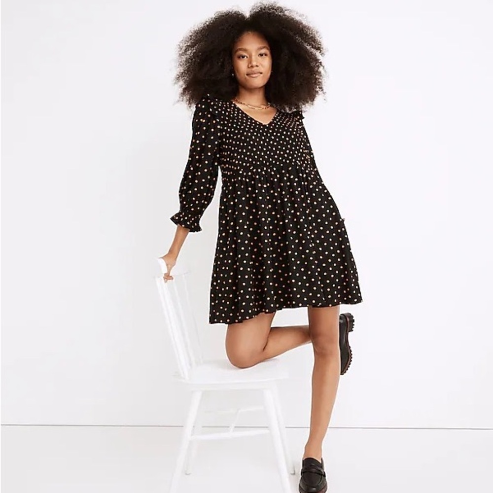 Madewell Lucie V-Neck Smocked Mini Dress in Oval Dot XXS